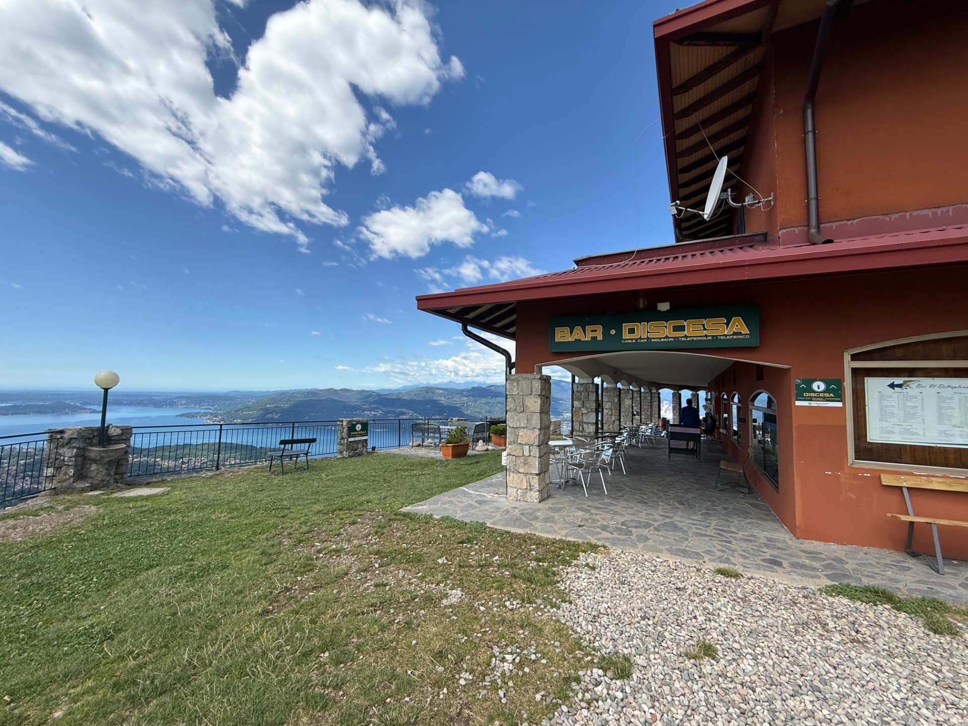 Il Bar Discesa alla stazione di monte del Sasso del Ferro