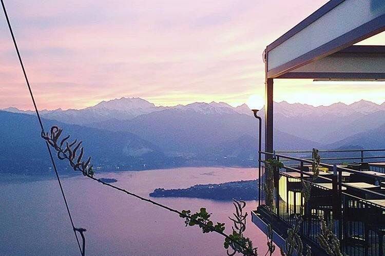 Tramonto sul Lago Maggiore visto dalla terrazza